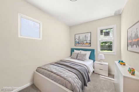 12525 Mcgowan Avenue Cleveland OH 44135
