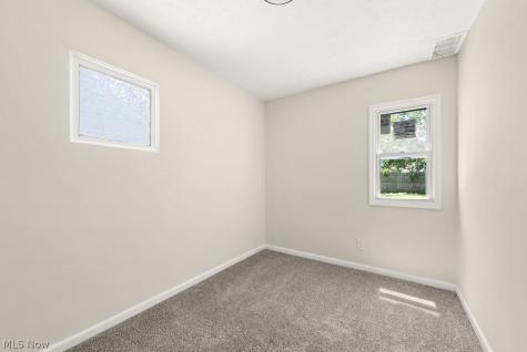 12525 Mcgowan Avenue Cleveland OH 44135