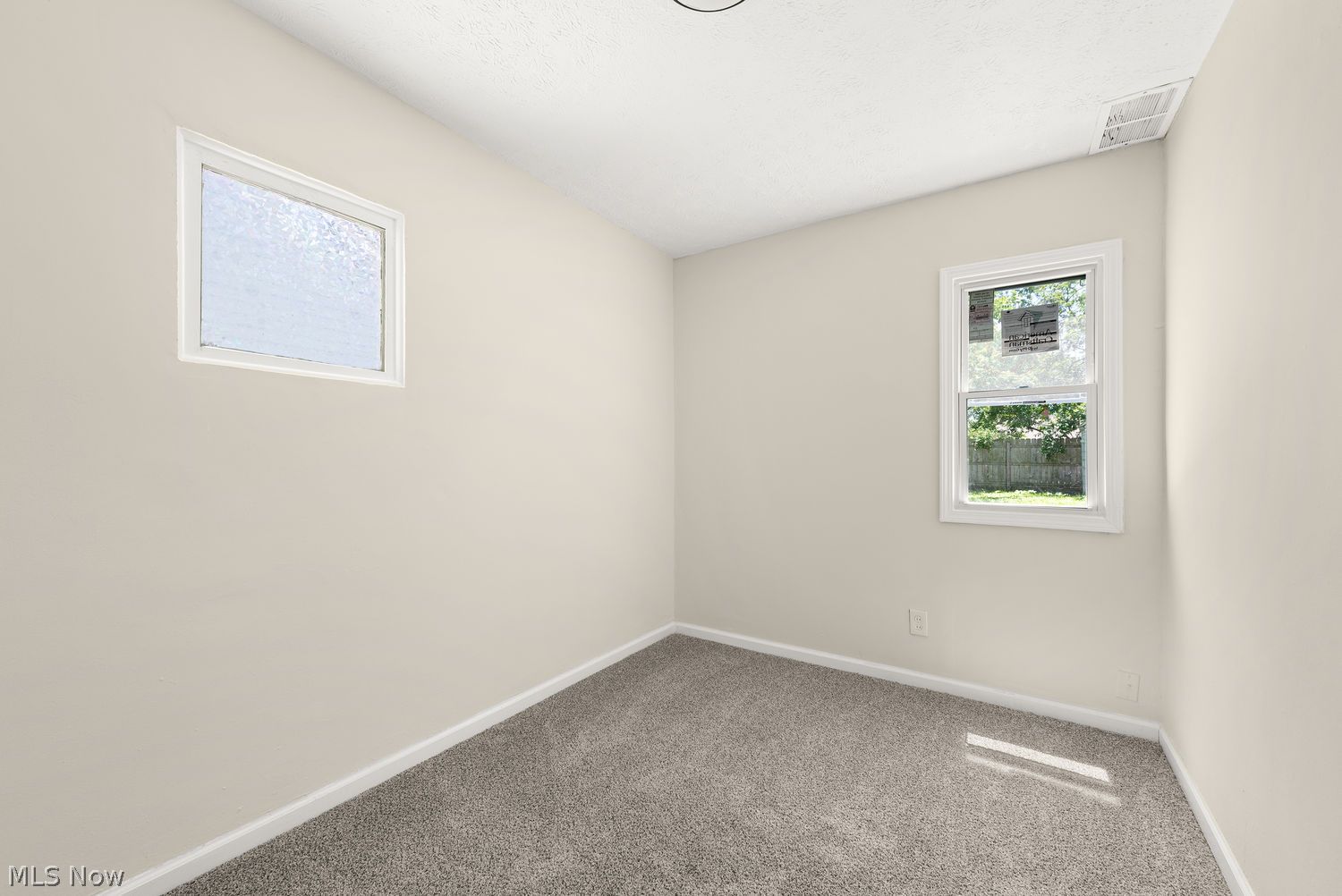 12525 Mcgowan Avenue Cleveland OH 44135