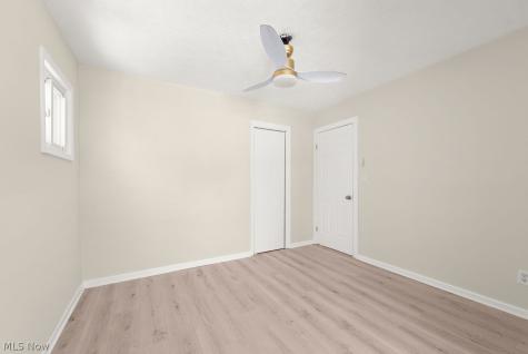 12525 Mcgowan Avenue Cleveland OH 44135