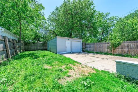 12525 Mcgowan Avenue Cleveland OH 44135