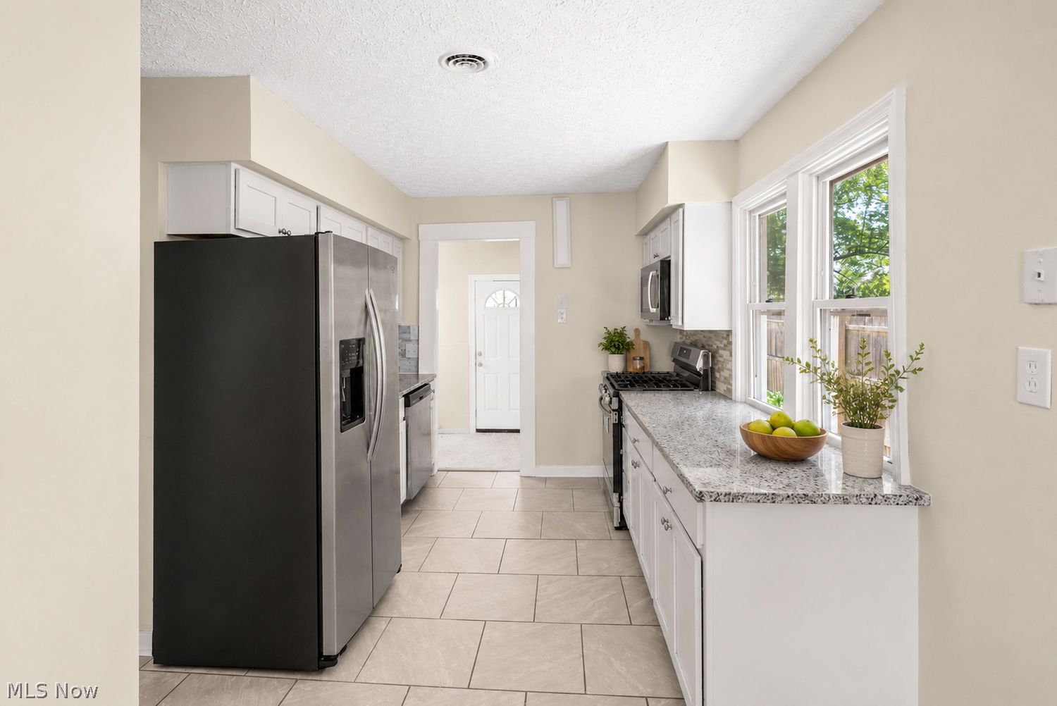 12525 Mcgowan Avenue Cleveland OH 44135