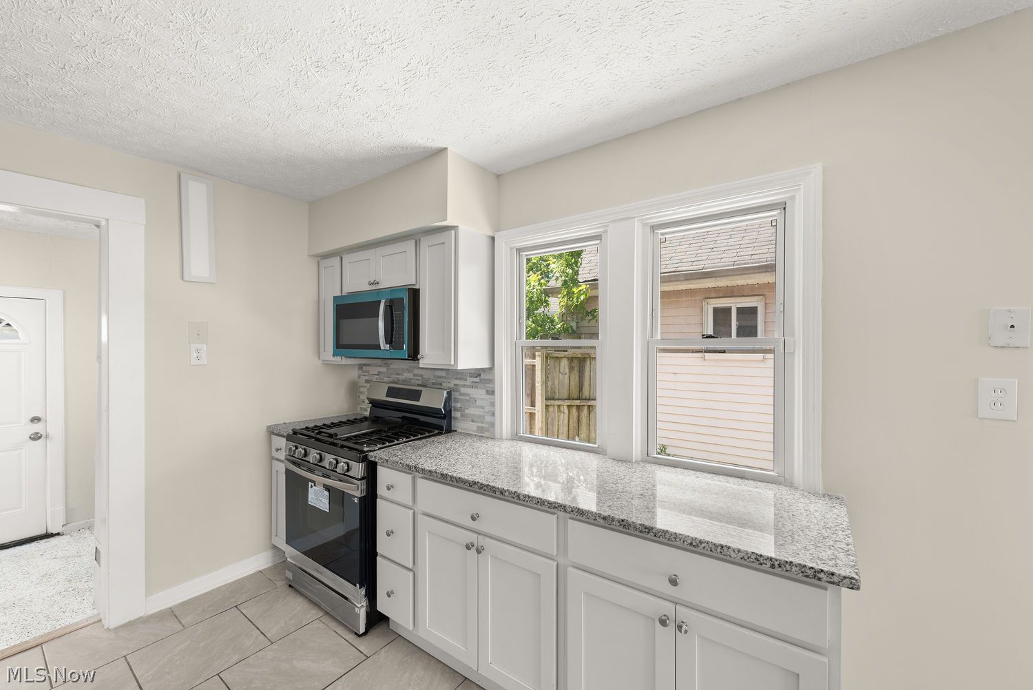 12525 Mcgowan Avenue Cleveland OH 44135