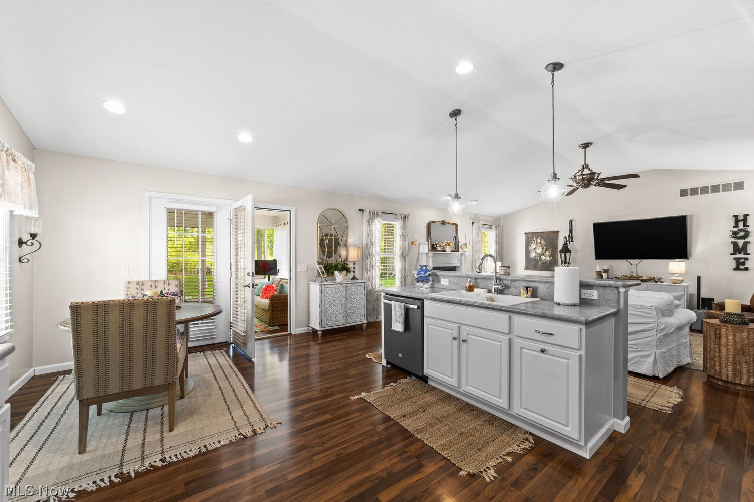 1402 Garford Avenue Elyria OH 44035