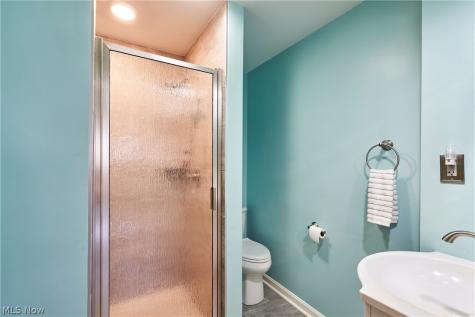 1594 Karl Drive Copley OH 44321