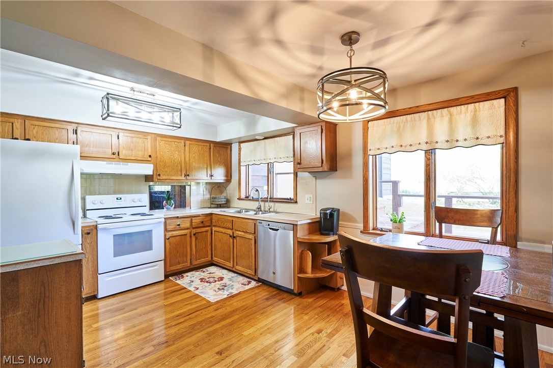 1594 Karl Drive Copley OH 44321