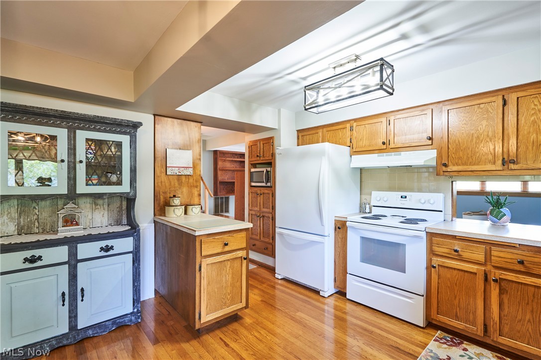 1594 Karl Drive Copley OH 44321