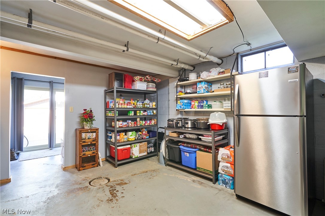 1594 Karl Drive Copley OH 44321