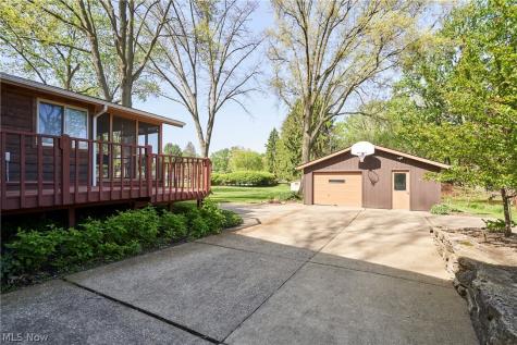 1594 Karl Drive Copley OH 44321