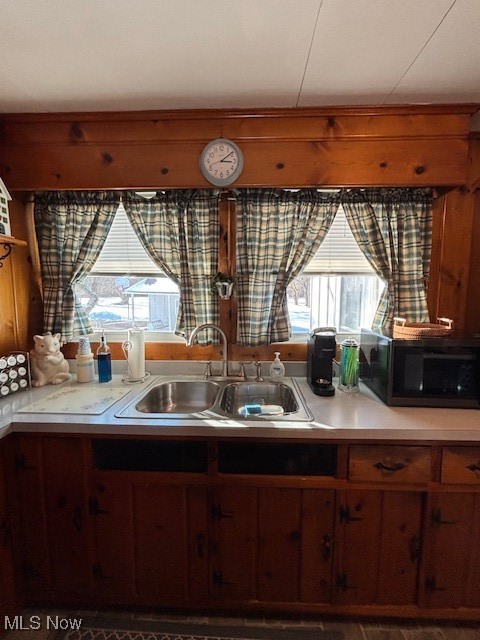 2747 Barclay Messerly Road Southington OH 44470