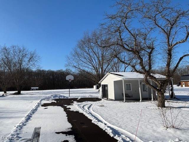 2747 Barclay Messerly Road Southington OH 44470