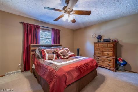 709 Oakhurst Drive Amherst OH 44001