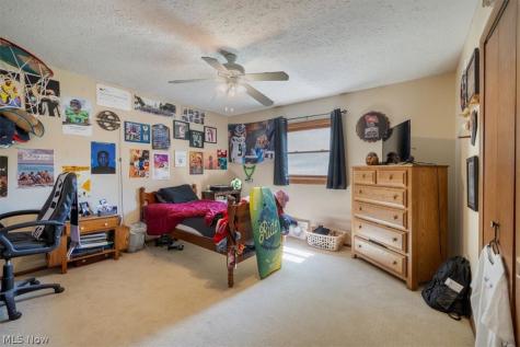 709 Oakhurst Drive Amherst OH 44001
