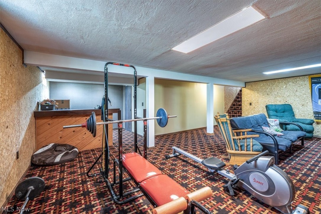 709 Oakhurst Drive Amherst OH 44001