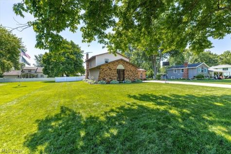 709 Oakhurst Drive Amherst OH 44001