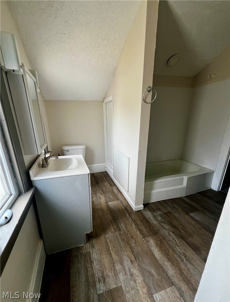 882 Redfern Avenue Akron OH 44314