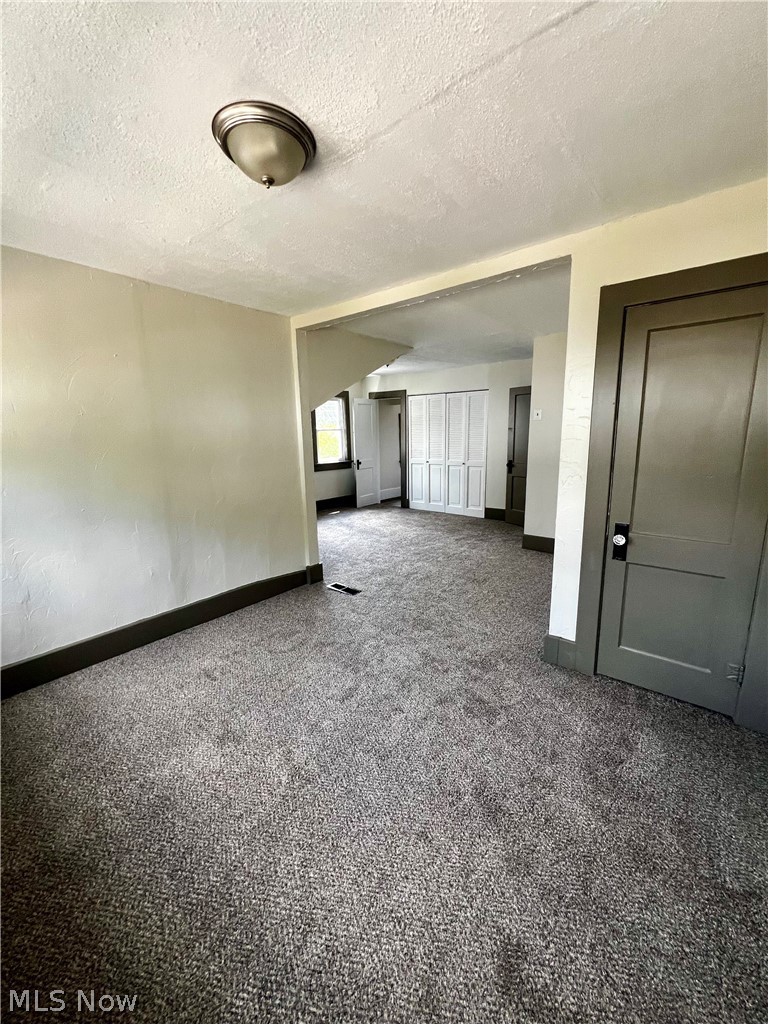 882 Redfern Avenue Akron OH 44314