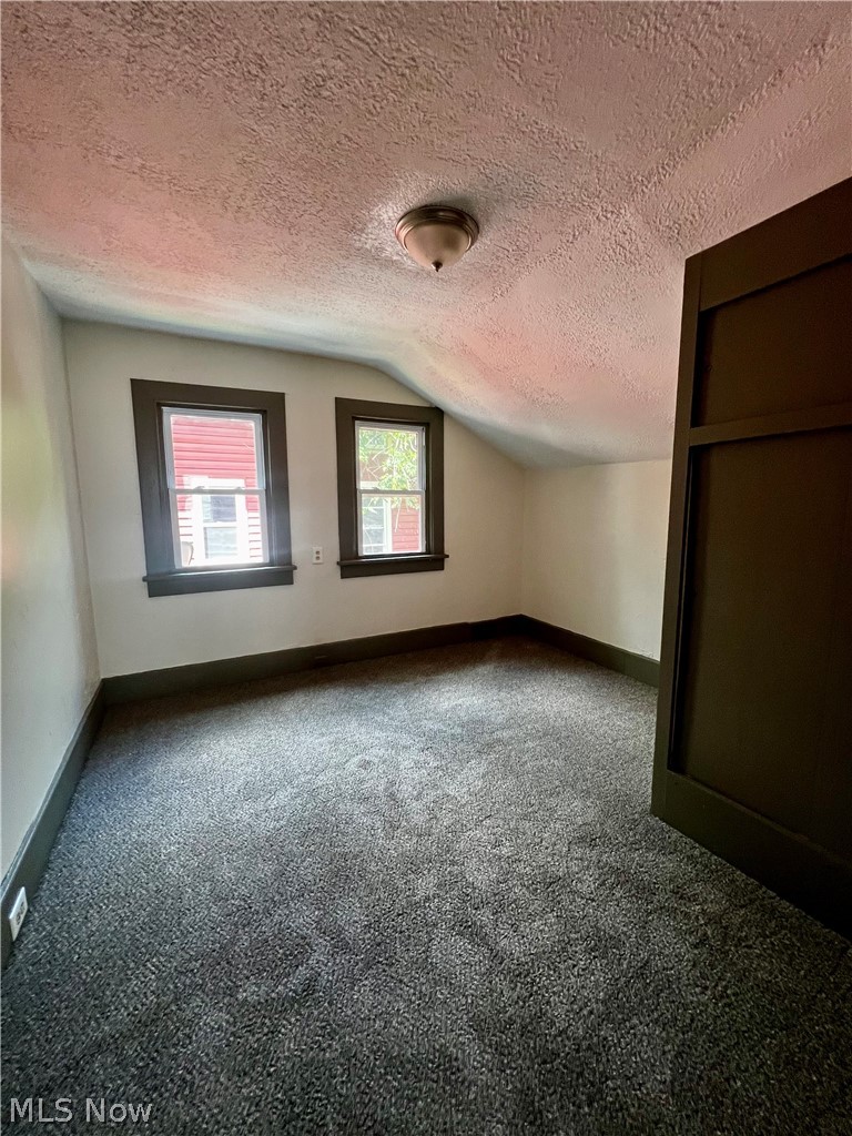 882 Redfern Avenue Akron OH 44314