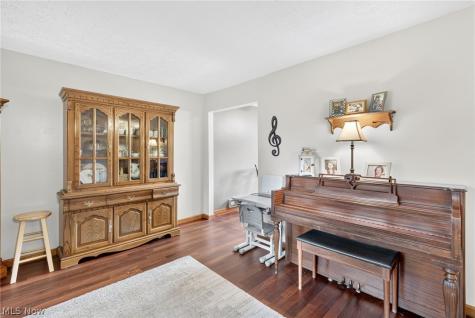 16761 Indian Hollow Road Grafton OH 44044