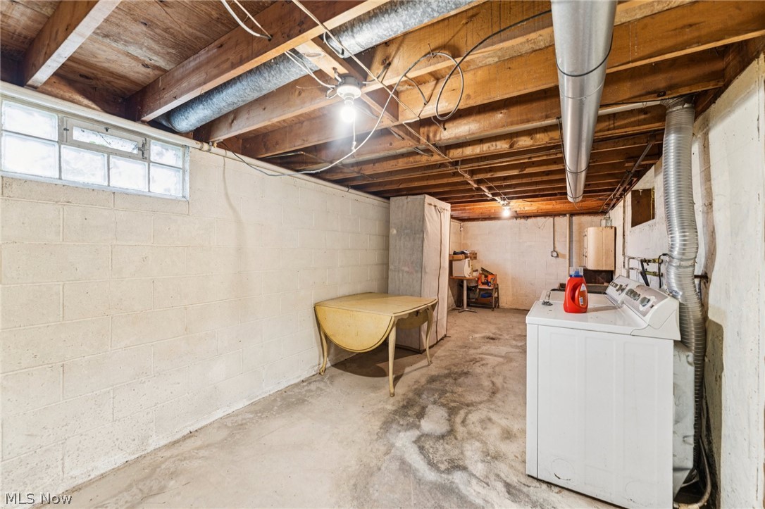 2726 Beck Street SE Warren OH 44484