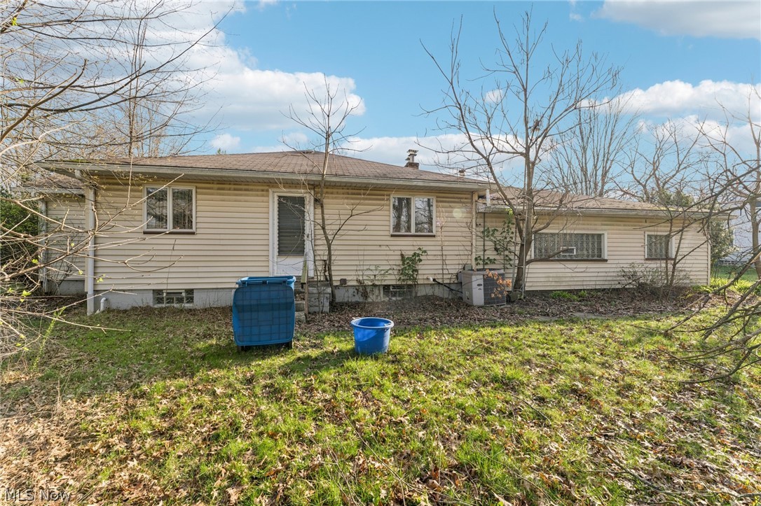 2726 Beck Street SE Warren OH 44484