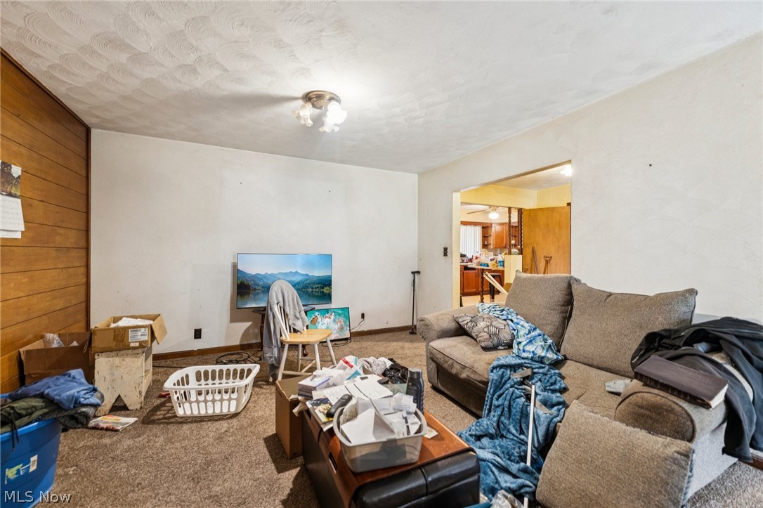2726 Beck Street SE Warren OH 44484
