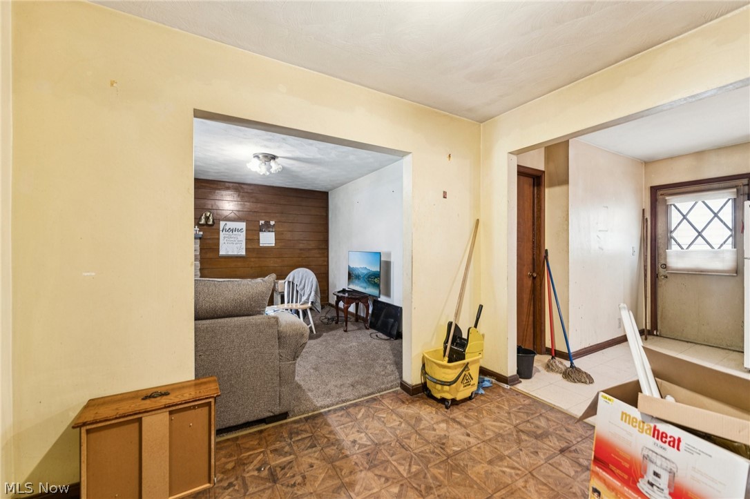 2726 Beck Street SE Warren OH 44484