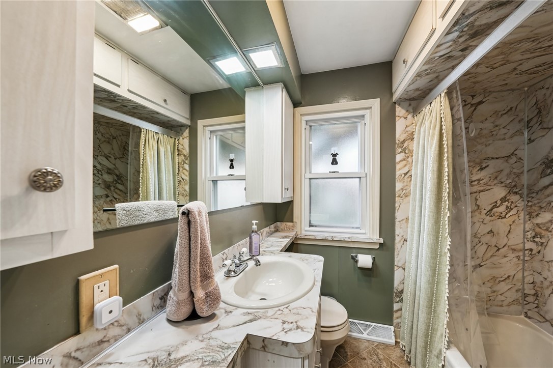 4319 Rockland Drive Brooklyn OH 44144