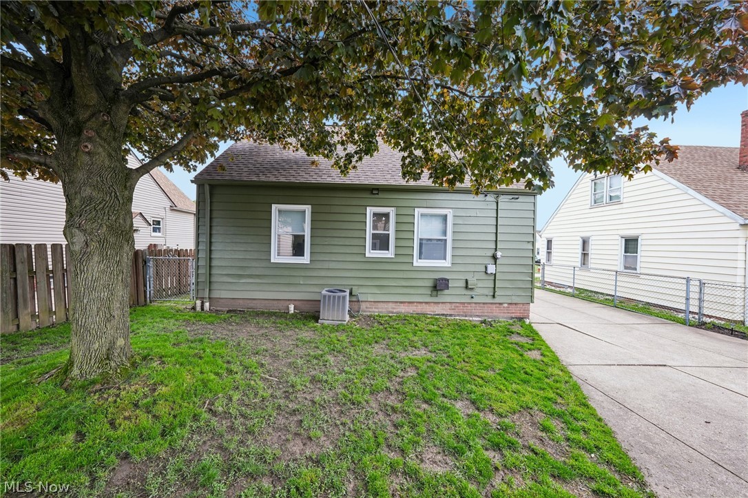 4319 Rockland Drive Brooklyn OH 44144