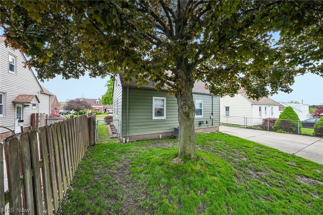 4319 Rockland Drive Brooklyn OH 44144