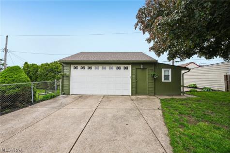 4319 Rockland Drive Brooklyn OH 44144