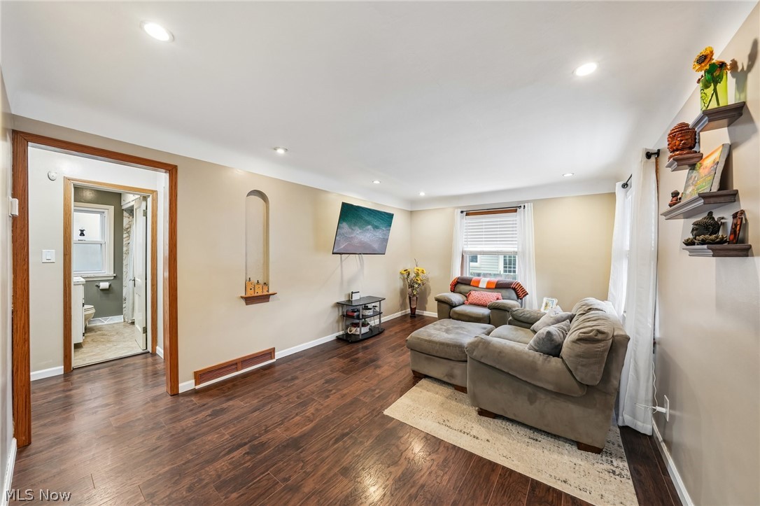 4319 Rockland Drive Brooklyn OH 44144