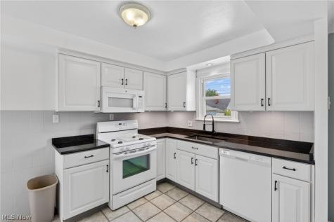 5814 Charles Avenue Parma OH 44129