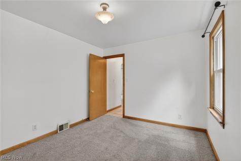 5814 Charles Avenue Parma OH 44129
