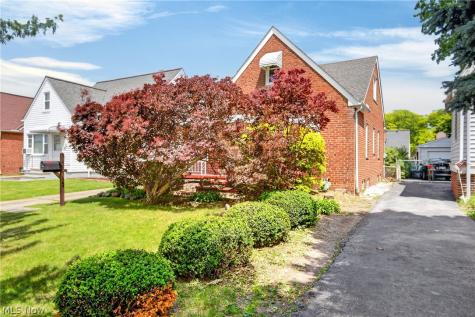 5814 Charles Avenue Parma OH 44129