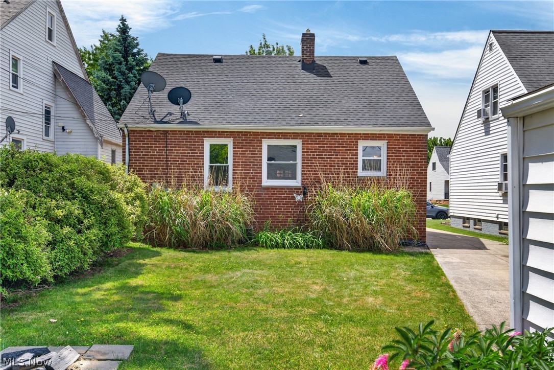 5814 Charles Avenue Parma OH 44129