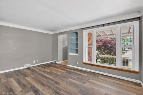 5814 Charles Avenue Parma OH 44129