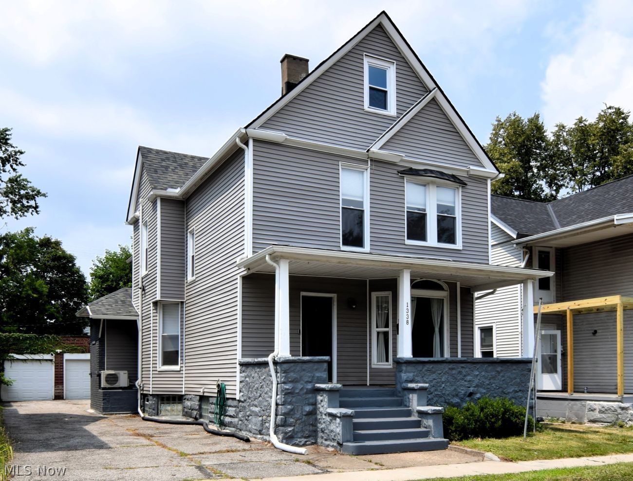 1338 W 95th Street Cleveland OH 44102