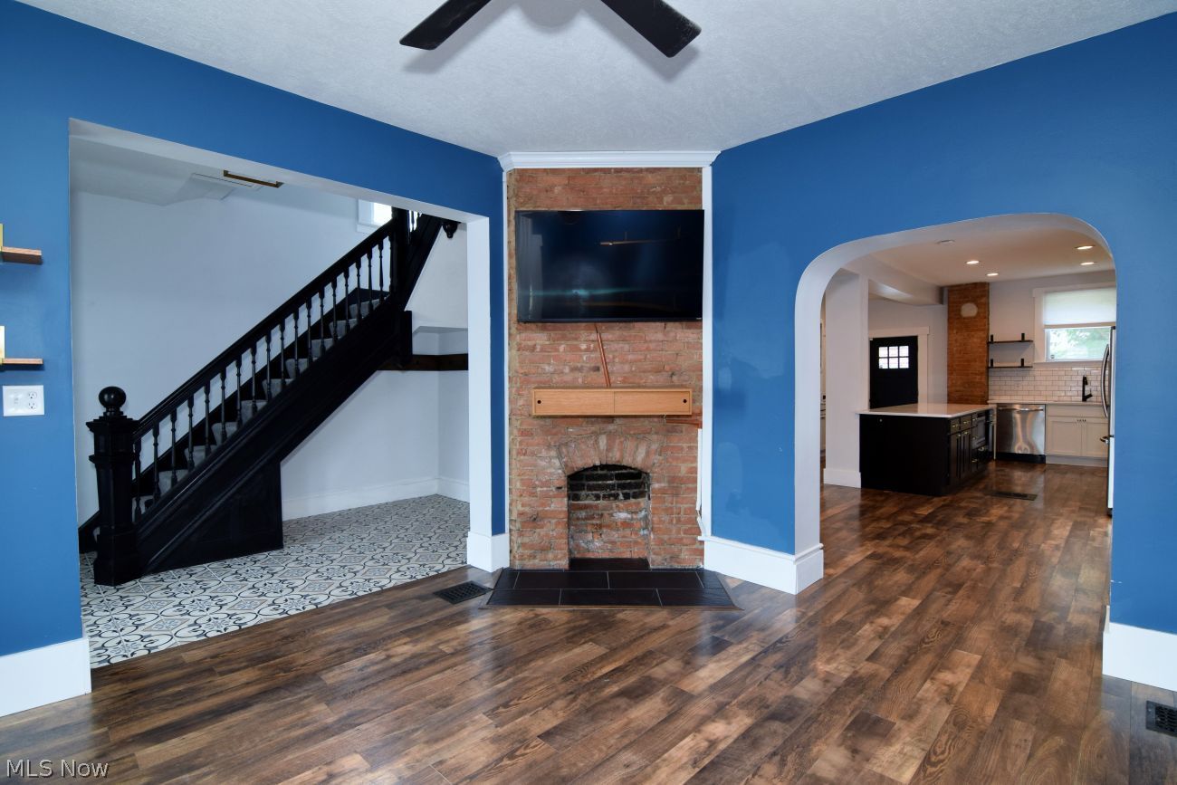 1338 W 95th Street Cleveland OH 44102