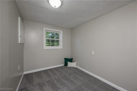 4636 Albert Avenue Norton OH 44203