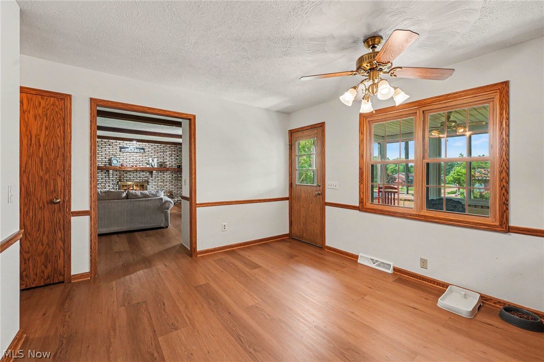1907 Opal Street Louisville OH 44641