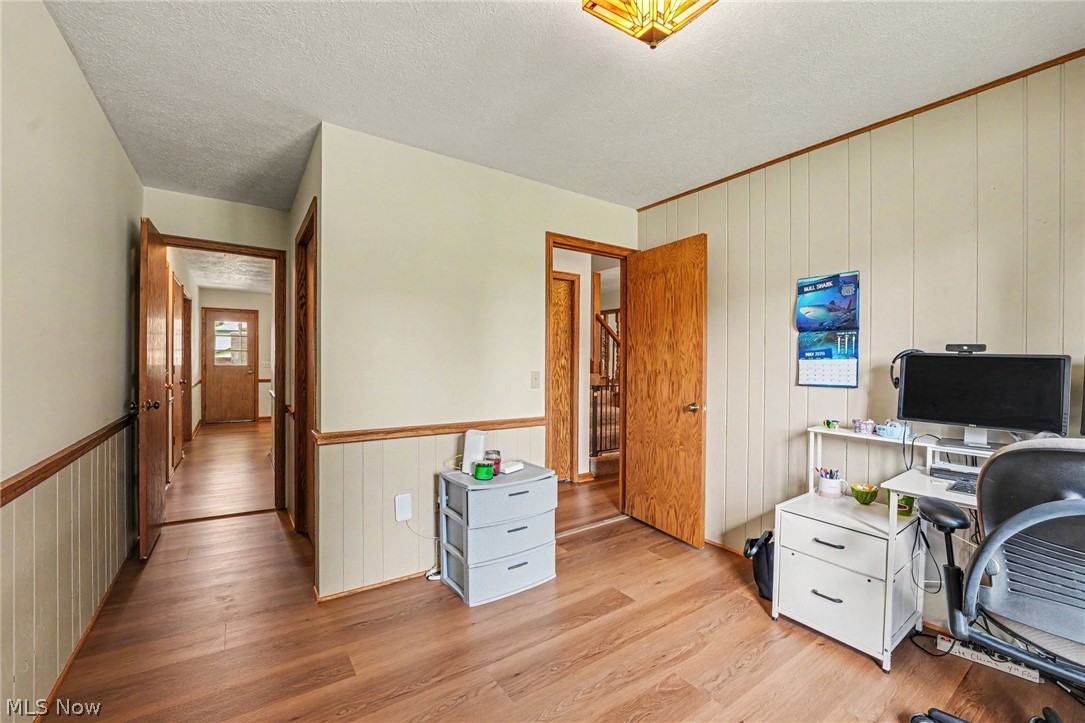 1907 Opal Street Louisville OH 44641