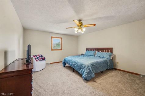 1907 Opal Street Louisville OH 44641