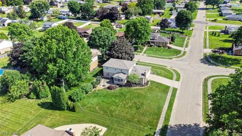 1907 Opal Street Louisville OH 44641