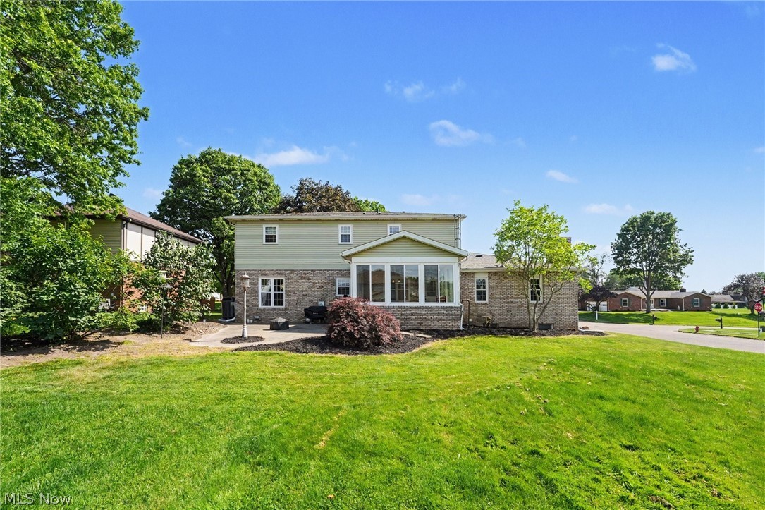 1907 Opal Street Louisville OH 44641