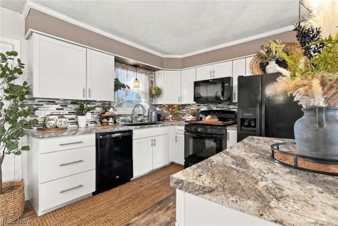 2818 Chippendale Street NW Massillon OH 44646