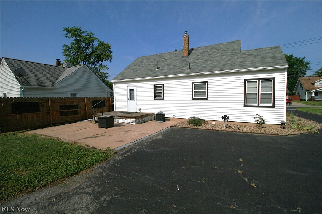 177 Willard Avenue SE Warren OH 44483