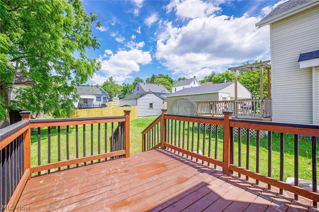 2615 Leland Avenue Akron OH 44312