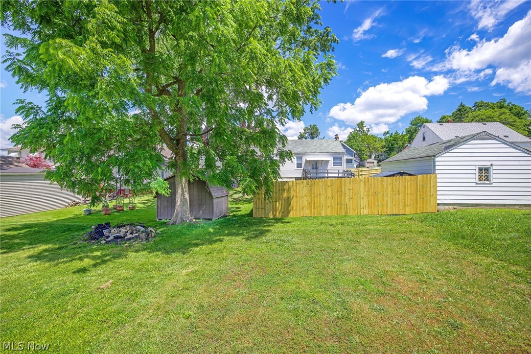 2615 Leland Avenue Akron OH 44312