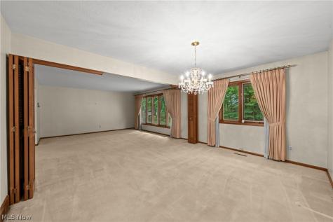 7833 Valley Villas Drive Parma OH 44130